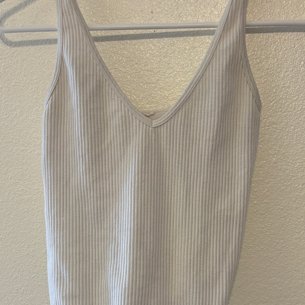 White ribbed bodysuit‎ - Picture 2 of 3